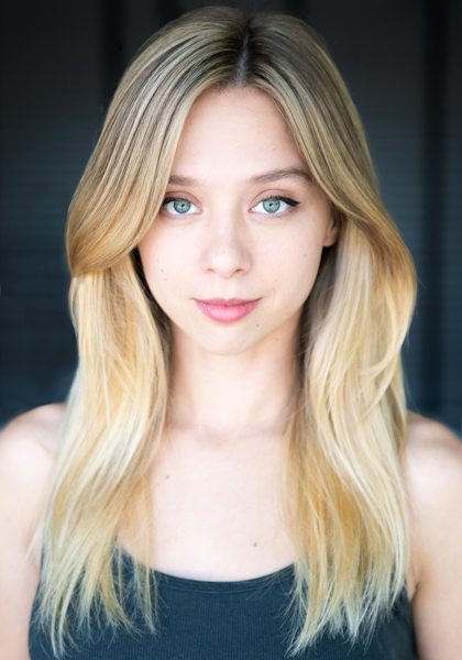 Анна Лорі